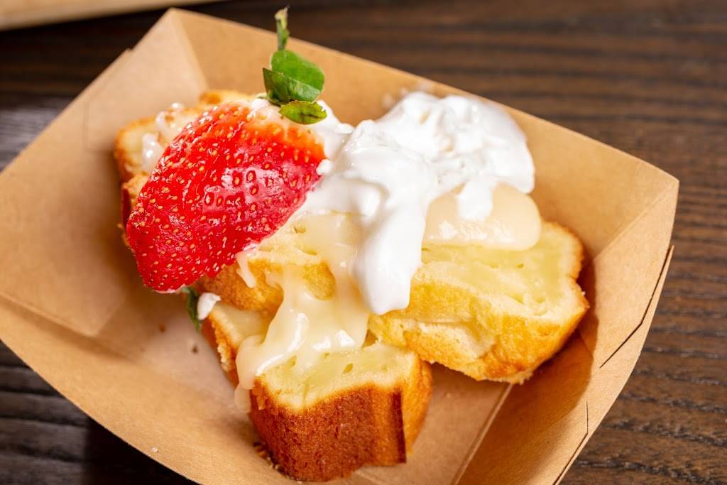 Genevas Famous Chicken and Cornbread Co. | restaurant | 1909 E Victory Dr Suite 102, Savannah, GA 31404, USA | 9122352978 OR +1 912-235-2978