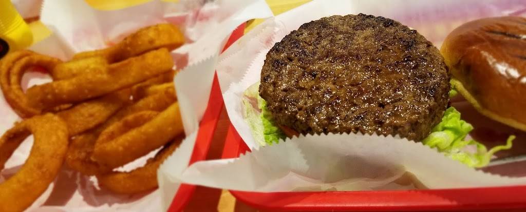 D.M. Prime Burgers | restaurant | 9441 Ackman Rd, Crystal Lake, IL 60014, USA | 8158936107 OR +1 815-893-6107