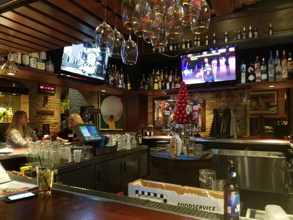 Houlihans | restaurant | 65 NJ-4, Paramus, NJ 07652, USA | 2012918850 OR +1 201-291-8850