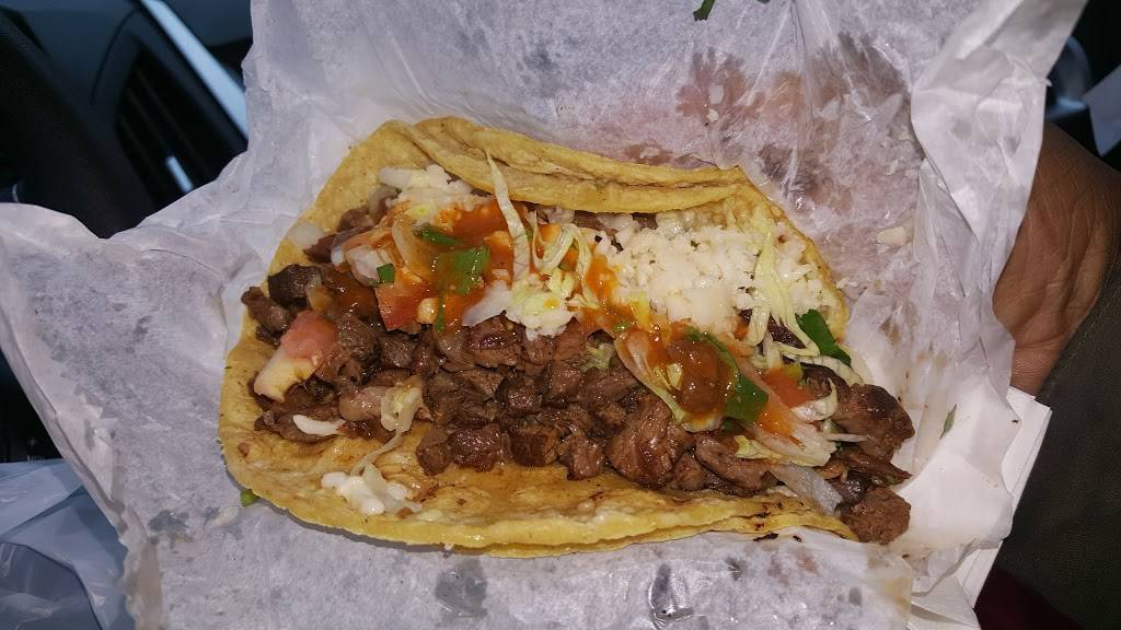 Tacos Nietos | restaurant | 3335 E 106th St, Chicago, IL 60617, USA | 7732215000 OR +1 773-221-5000