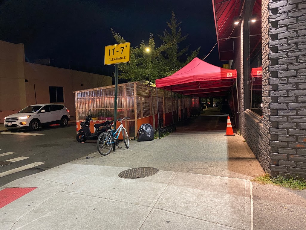 The cast iron pot 3 | restaurant | 157-26 Northern Blvd, Flushing, NY 11354, USA | 3473686255 OR +1 347-368-6255