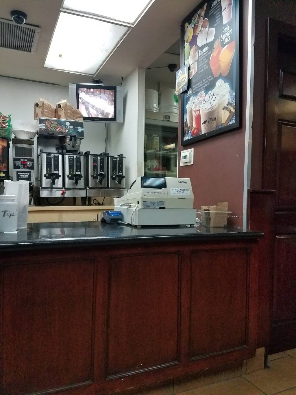 Yum Yum Donuts | cafe | 13700 Amar Rd, La Puente, CA 91746, USA | 6269175241 OR +1 626-917-5241