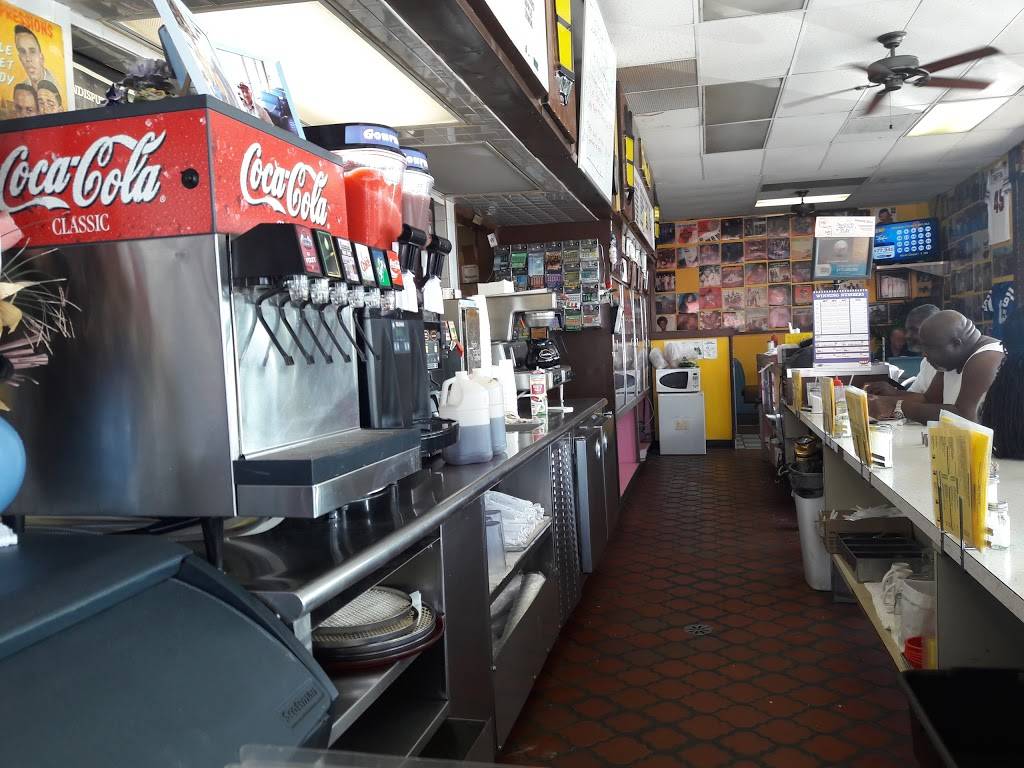 Golden Donuts & Diner | bakery | 1928 Lockbourne Rd, Columbus, OH 43207, USA | 6144431766 OR +1 614-443-1766