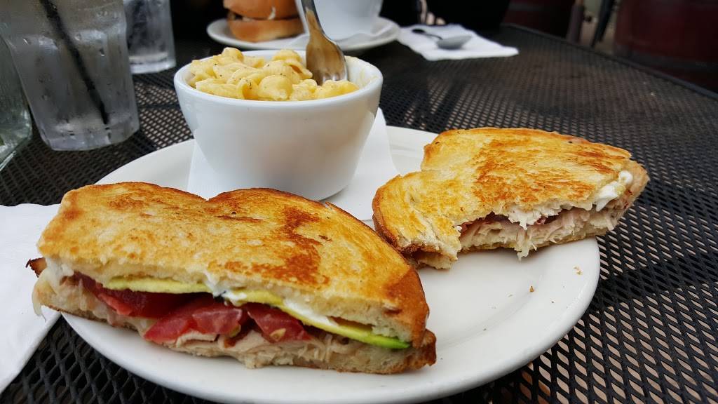 805 Bar & Grilled Cheese | restaurant | 1575 Spinnaker Dr, Ventura, CA 93001, USA | 8056429463 OR +1 805-642-9463