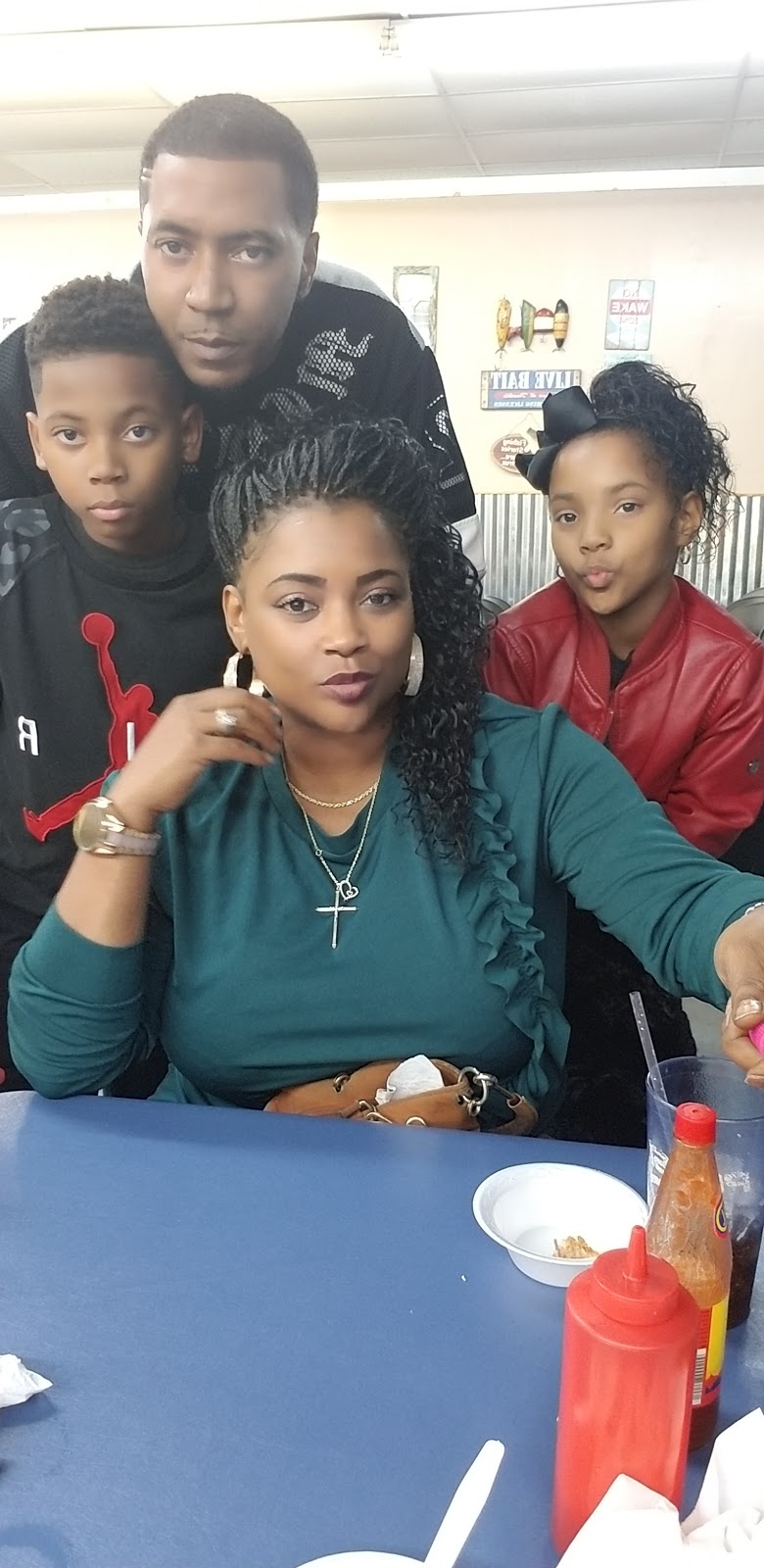 Hollis Seafood Buffet | restaurant | 113 Highway 3265, Spearsville, LA 71277, USA | 3187780444 OR +1 318-778-0444