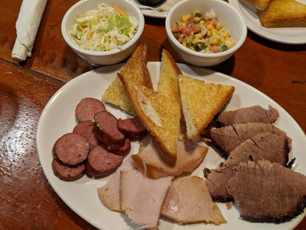 Crossroads BBQ and Grill | restaurant | 387 E Gude Dr, Rockville, MD 20850, USA | 3013408596 OR +1 301-340-8596