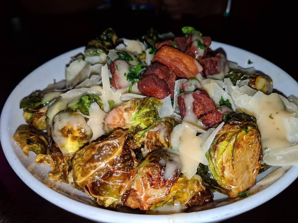 West Coast Tavern | restaurant | 2895 University Ave, San Diego, CA 92104, USA | 6192951688 OR +1 619-295-1688