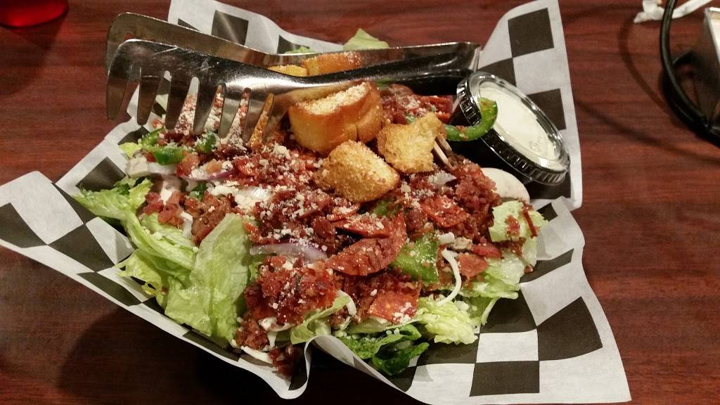 Papa Vito’s Pizza West | restaurant | 4205 N Belt W, Belleville, IL 62226, USA | 6184167900 OR +1 618-416-7900