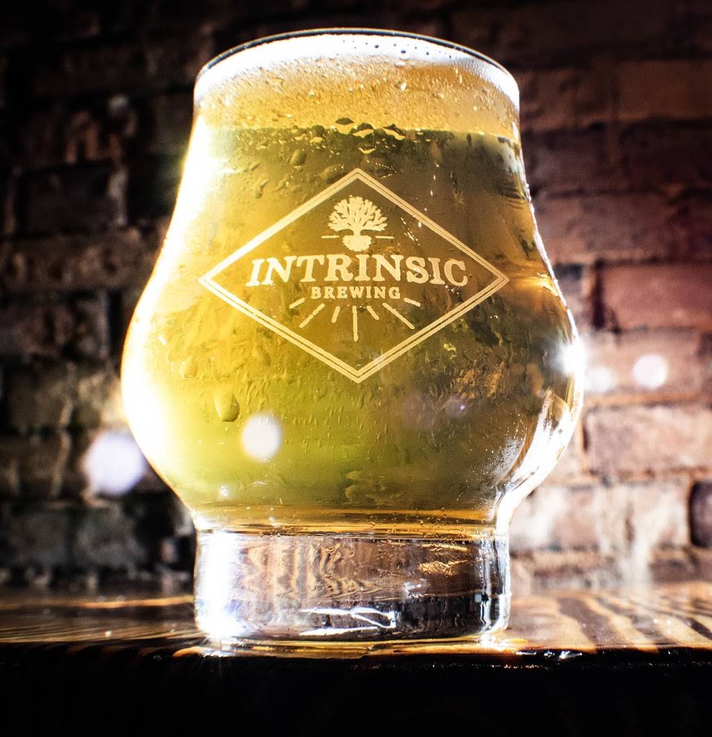 Intrinsic Smokehouse Brewery + BBQ Catering | restaurant | 509 W State St, Garland, TX 75040, USA | 9722722400 OR +1 972-272-2400