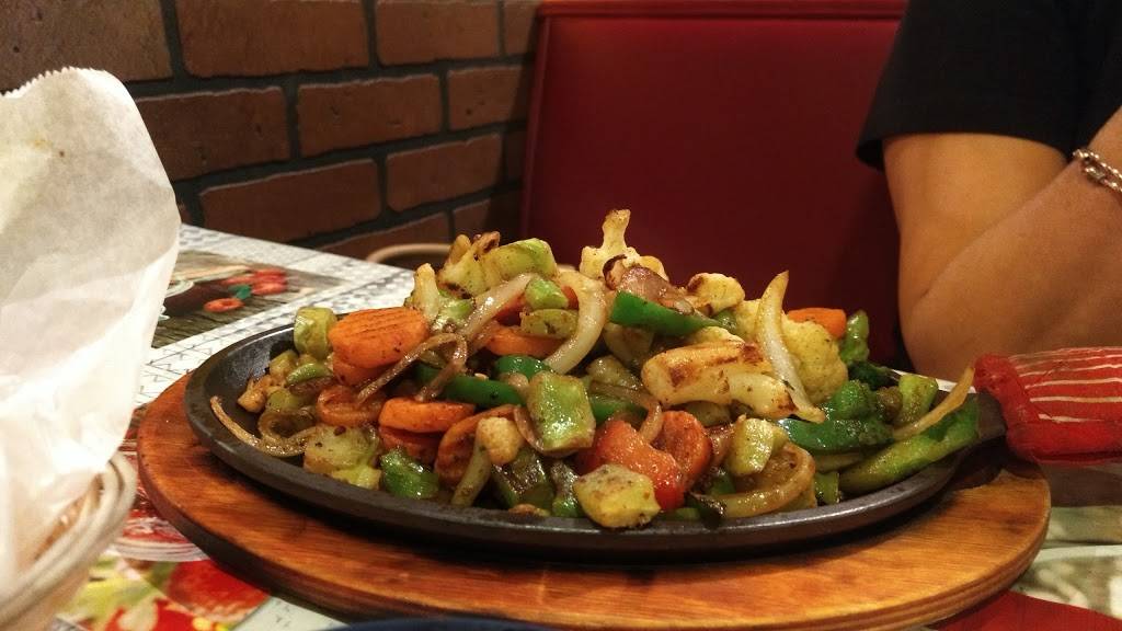 El Ranchito Mexican Restaurant - Clarence | restaurant | 9780 Main St, Clarence, NY 14031, USA | 7163205830 OR +1 716-320-5830