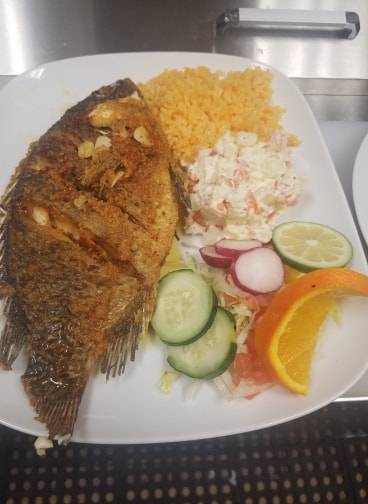 La Costeña Cafe | restaurant | 5823 W Burnham St, West Allis, WI 53219, USA | 4148376685 OR +1 414-837-6685