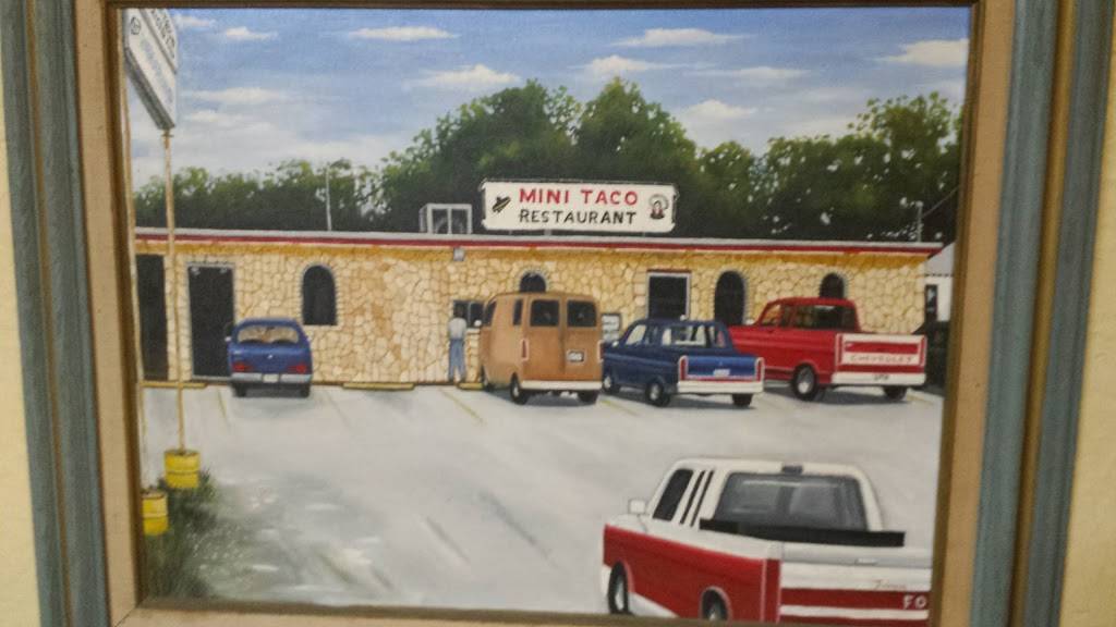 Teodoras Mini Taco | restaurant | 2204 S WW White Rd, San Antonio, TX 78222, USA | 2103377816 OR +1 210-337-7816