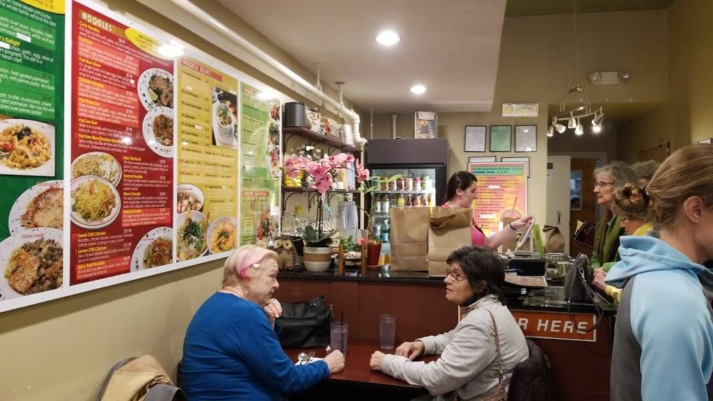 Crazy Noodles | restaurant | 36 Main St, Amherst, MA 01002, USA | 4132533287 OR +1 413-253-3287