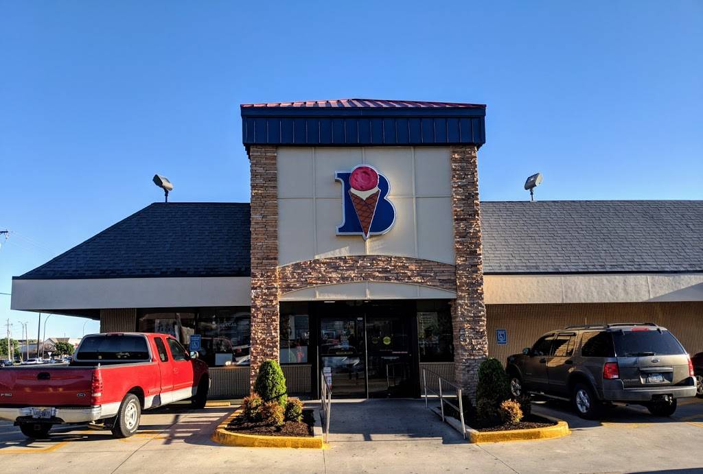 Braums Ice Cream & Burger Restaurant | restaurant | 5300 Matlock Rd, Arlington, TX 76018, USA | 8177848041 OR +1 817-784-8041