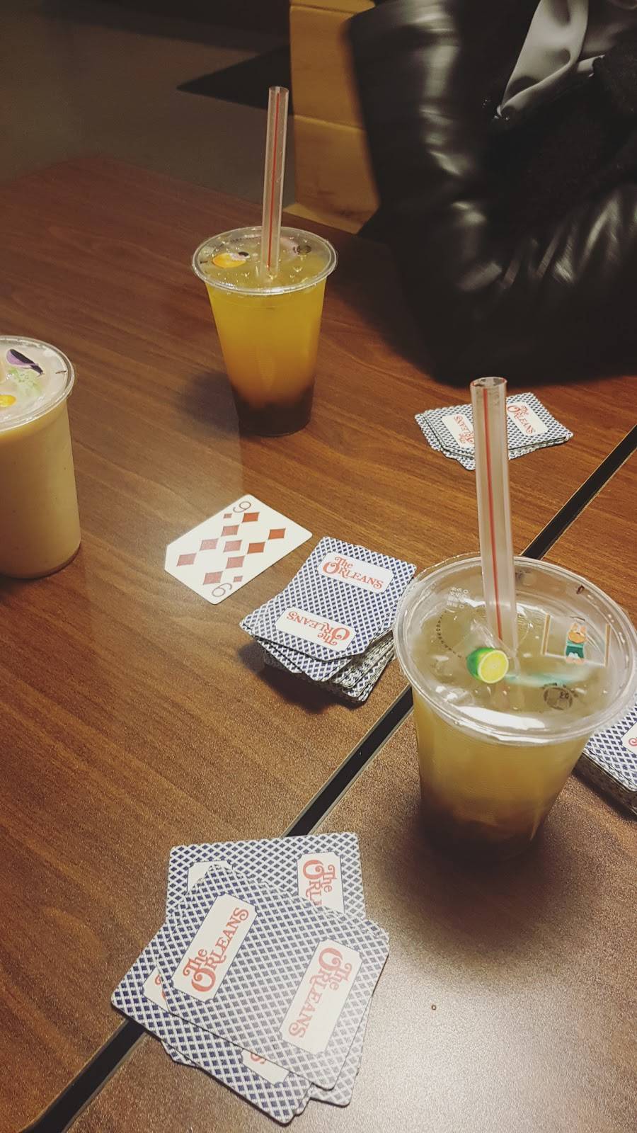 Q-Tea Asian Food & Bubble Tea | cafe | 3211 Sandwich St, Windsor, ON N9C 1A9, Canada | 5192528148 OR +1 519-252-8148