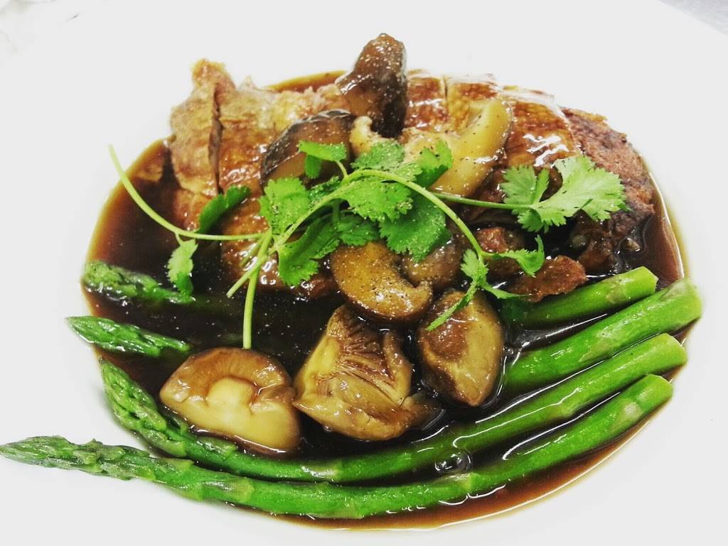 Shiitake Asian Bistro | restaurant | 4900 Linton Blvd #14, Delray Beach, FL 33445, USA | 5618655538 OR +1 561-865-5538