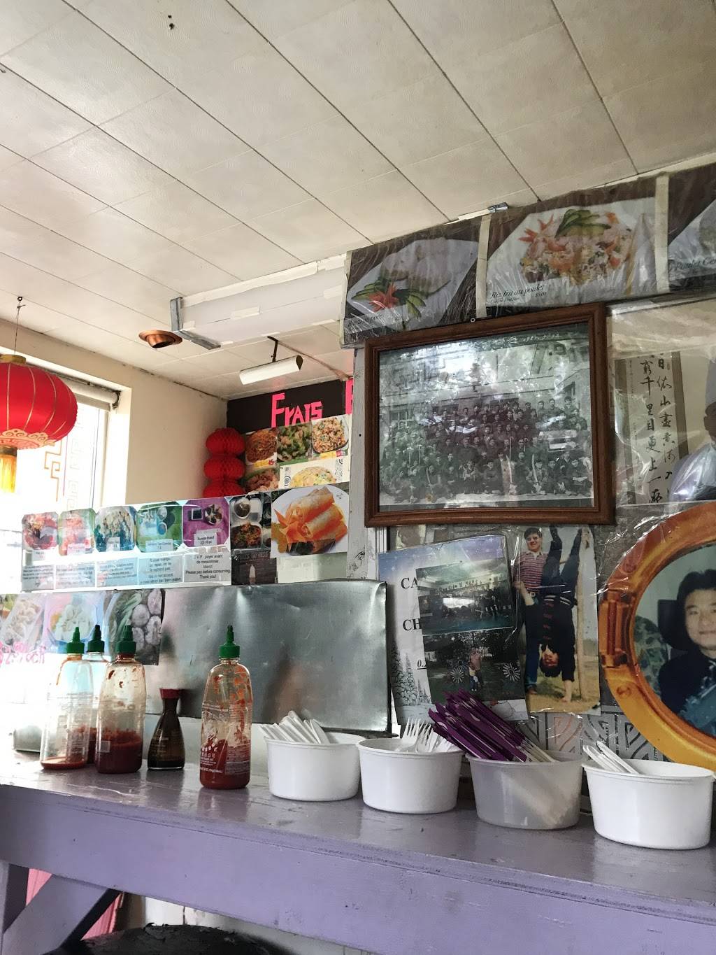 Frais Express | restaurant | 1151 Rue de Laprairie, Montréal, QC H3K 2V6, Canada | 5149334370 OR +1 514-933-4370