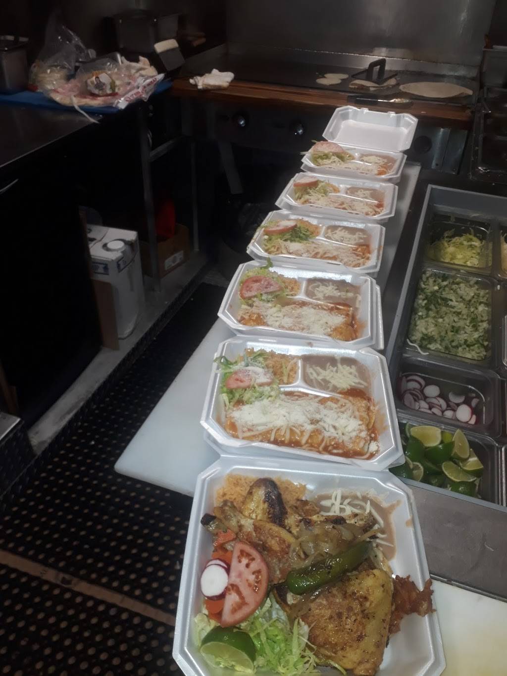 Taqueria Albertos | restaurant | 1322 Smithville Hwy, McMinnville, TN 37110, USA | 9313041039 OR +1 931-304-1039