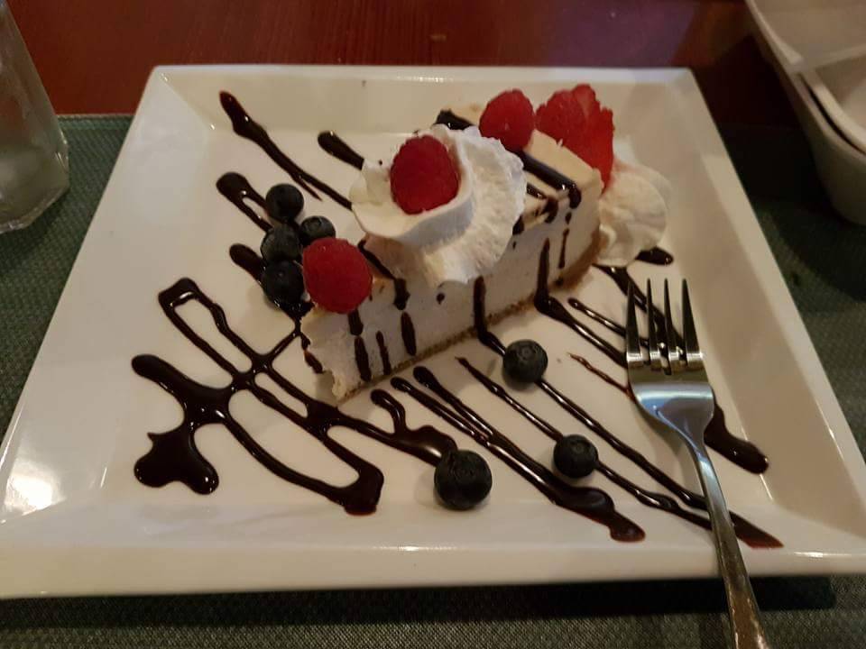 Alfredos Ristorante | restaurant | 1 Church St, Keswick, ON L4P 3E9, Canada | 9054763030 OR +1 905-476-3030