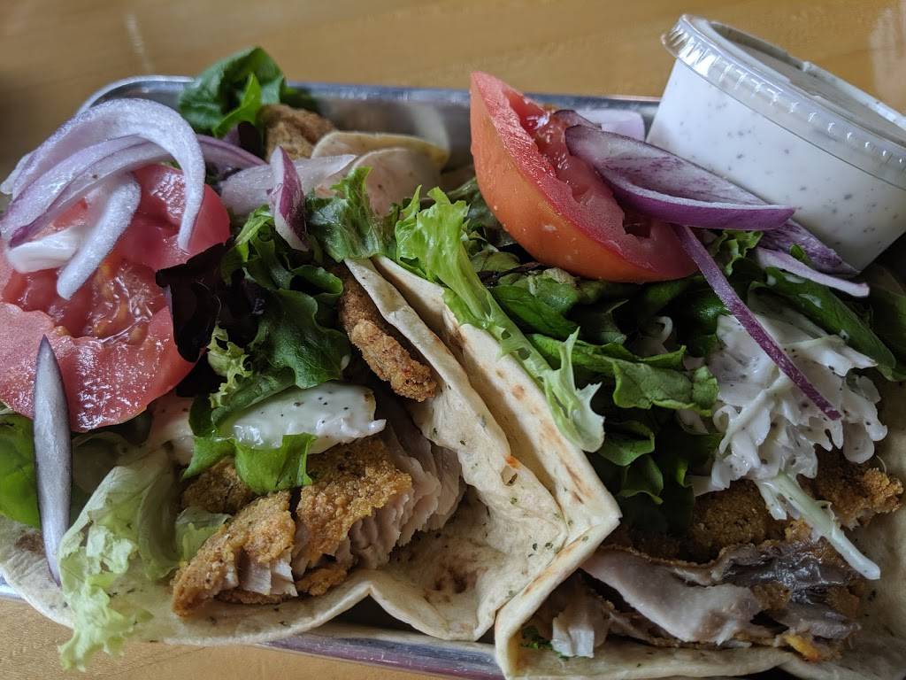 Turf N Surf Po Boy | restaurant | 11420 Rock Rose Ave #100, Austin, TX 78758, USA | 5122762763 OR +1 512-276-2763