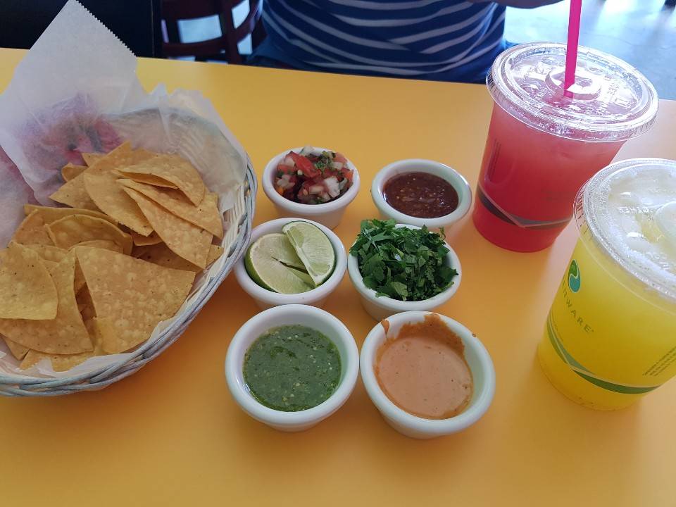 Tu Mero Mole | restaurant | 2041 Woodard Rd, San Jose, CA 95124, USA | 4083699559 OR +1 408-369-9559