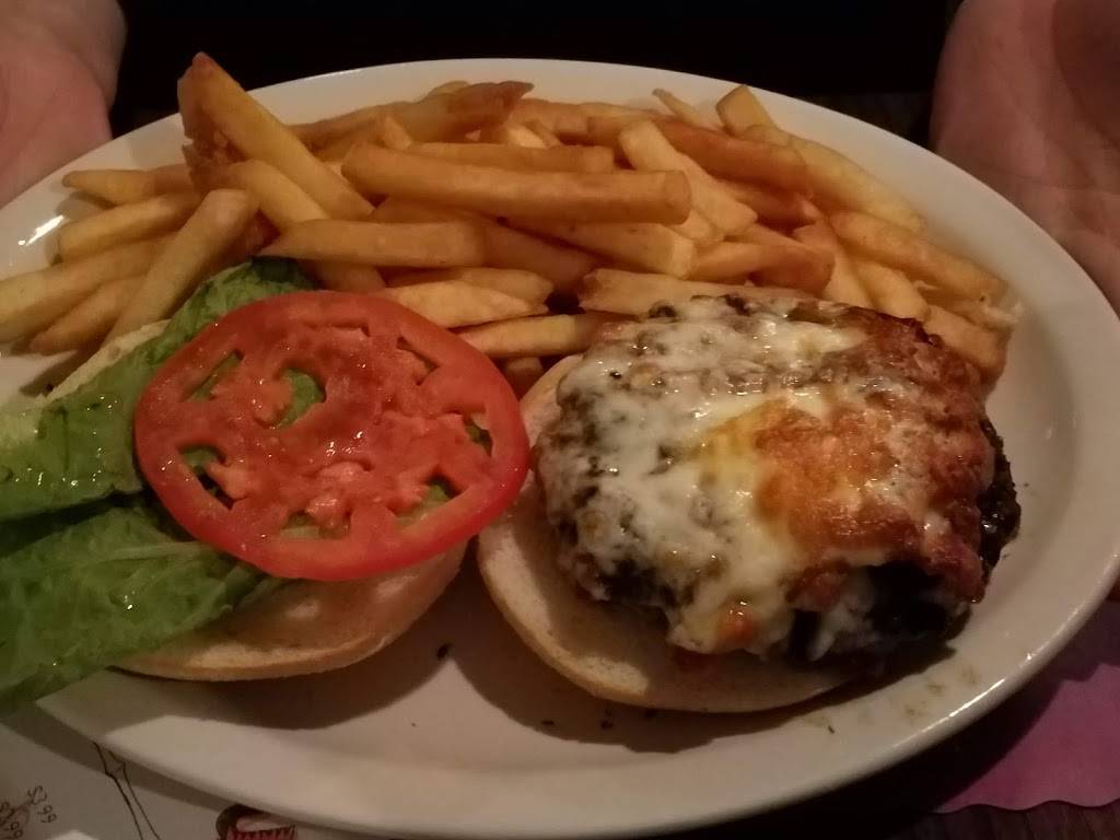 Brick Front Restaurant-Lounge | restaurant | 134 Church St, Laconia, NH 03246, USA | 6035240399 OR +1 603-524-0399