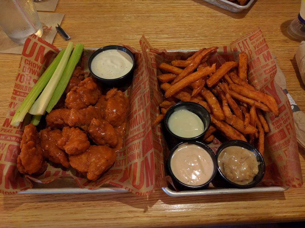 Applebees Grill + Bar | restaurant | 6806 Walton Ln, Gloucester, VA 23061, USA | 8046943160 OR +1 804-694-3160