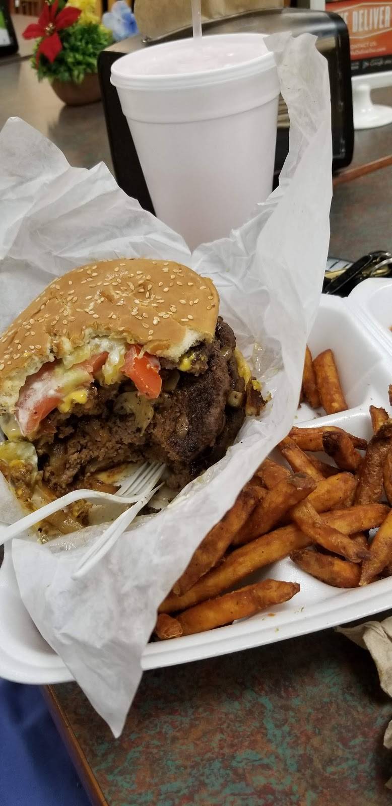 Fat Mos Burgers | restaurant | 298 Sam Ridley Pkwy E #100, Smyrna, TN 37167, USA | 6153554300 OR +1 615-355-4300