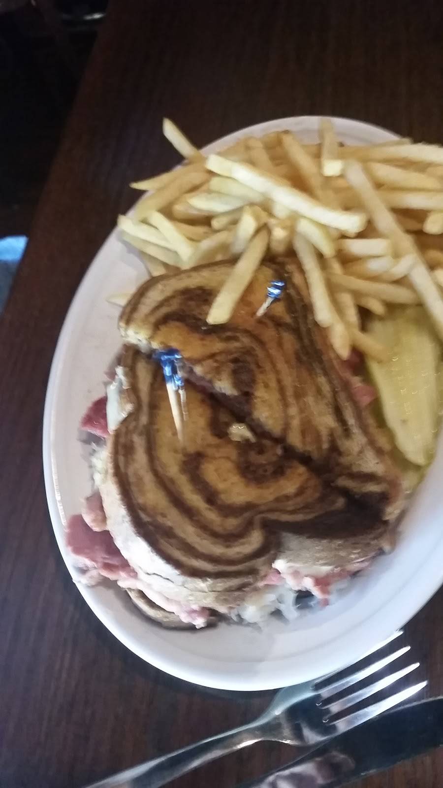 Fritzs Pour House Bar | restaurant | 1511 Plainfield Rd, Joliet, IL 60435, USA | 8157291530 OR +1 815-729-1530