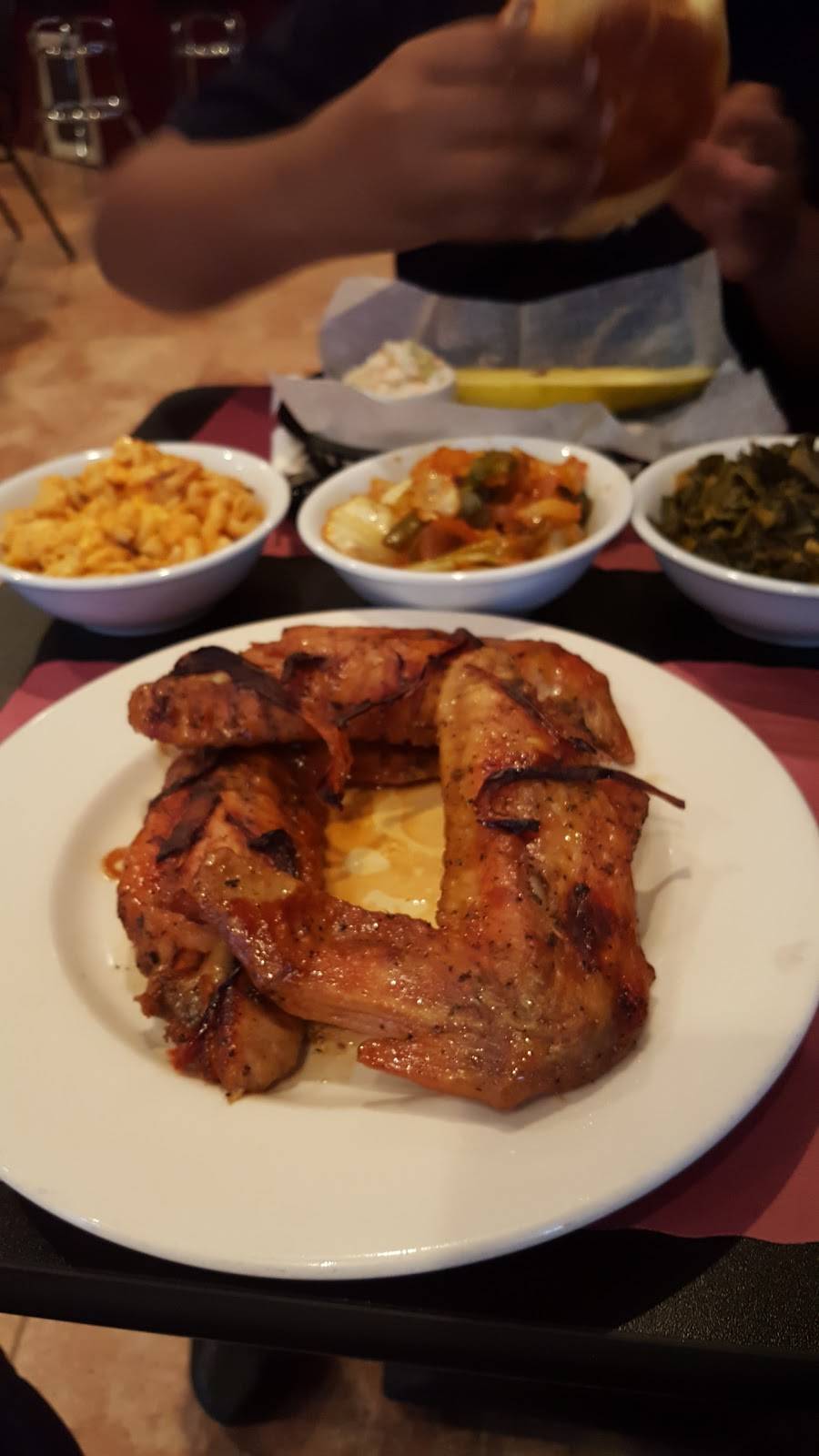 Redwood Cafe Supper Club | restaurant | 516 Orange St, Newark, NJ 07107, USA | 9733888854 OR +1 973-388-8854