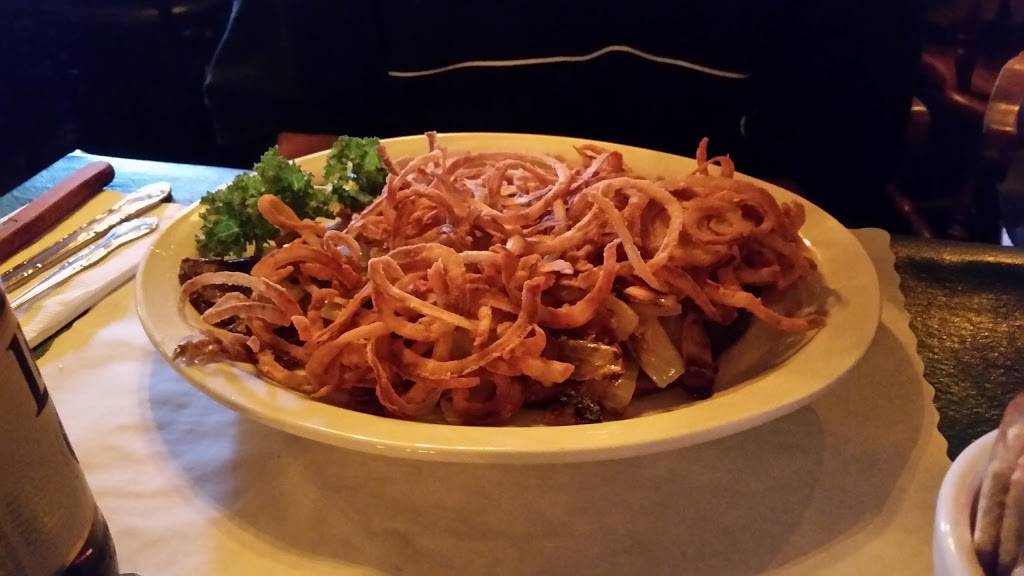 Village Inn | restaurant | 104 E 2nd St, Westfield, WI 53964, USA | 6082962888 OR +1 608-296-2888