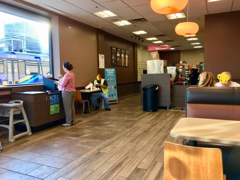 Dunkin | bakery | 2704 Hylan Blvd Tysens Park Shopping Center, Staten Island, NY 10306, USA | 7183517185 OR +1 718-351-7185