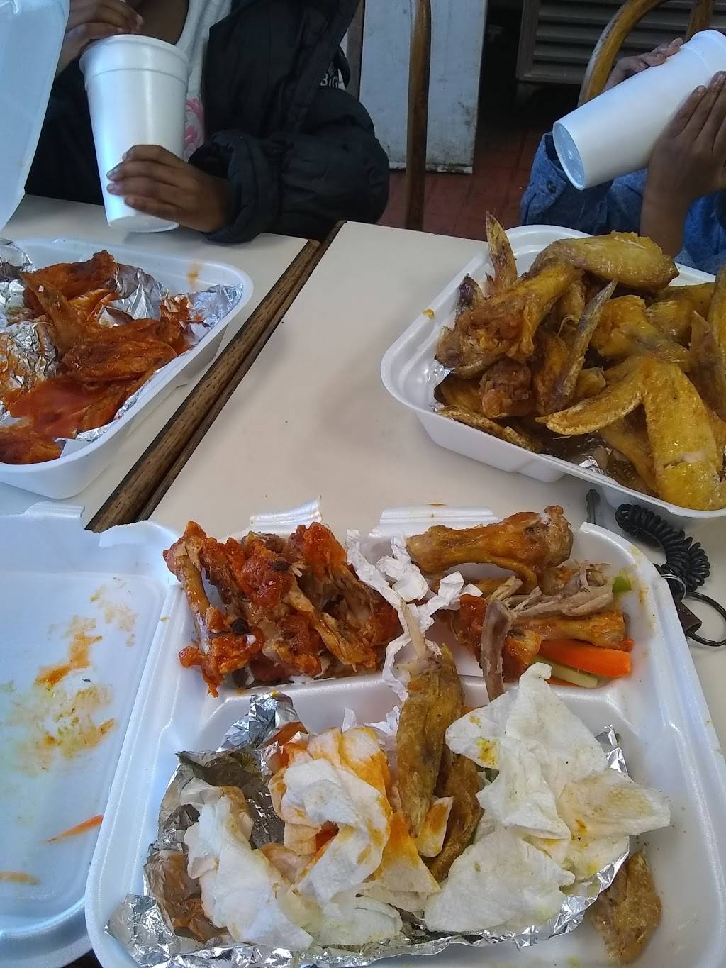L & S Fish & Hot Wings | restaurant | 1301 Winchester Rd, Memphis, TN 38116, USA | 9013328093 OR +1 901-332-8093