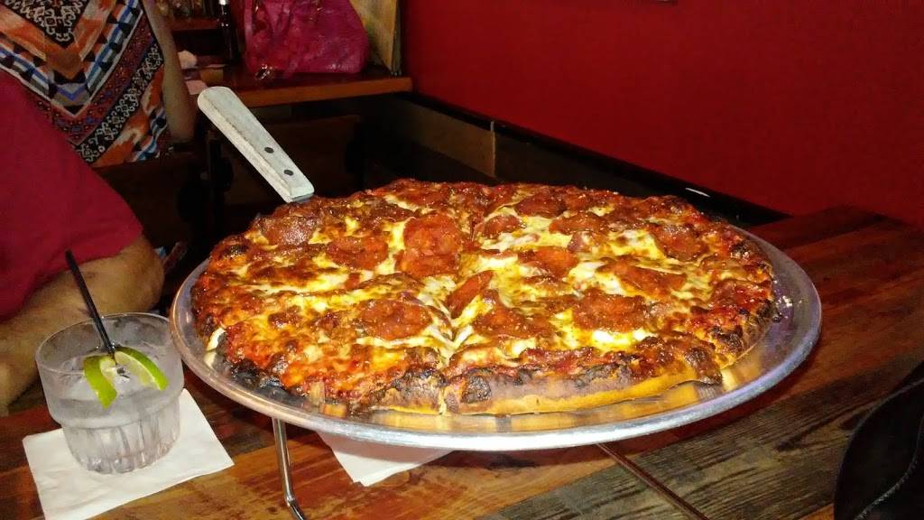 Daniellos Pizzeria & Pub | restaurant | 755 Main St, North Myrtle Beach, SC 29582, USA | 8432735168 OR +1 843-273-5168
