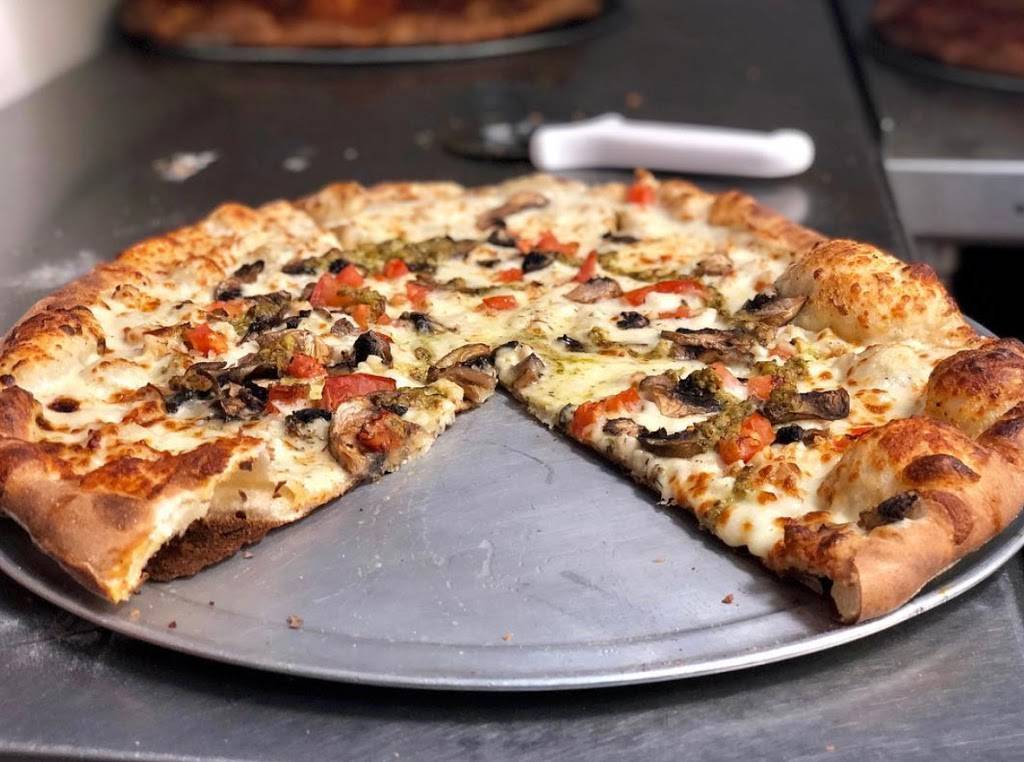 Pelican Jos Pizzeria | meal delivery | 263 Eastman Park Dr, Windsor, CO 80550, USA | 9706867297 OR +1 970-686-7297