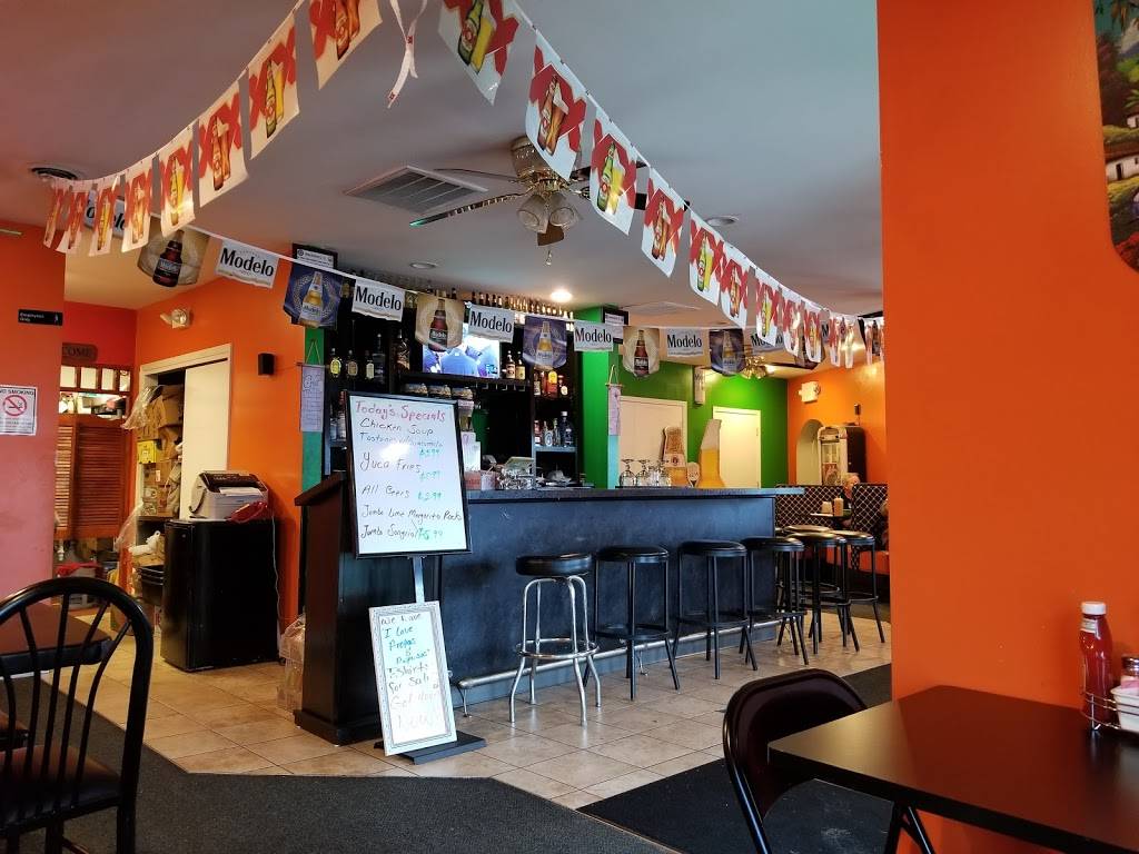 El Arepazo Y Pupuseria | restaurant | 22799 Lorain Rd, Cleveland, OH 44126, USA | 4407161961 OR +1 440-716-1961