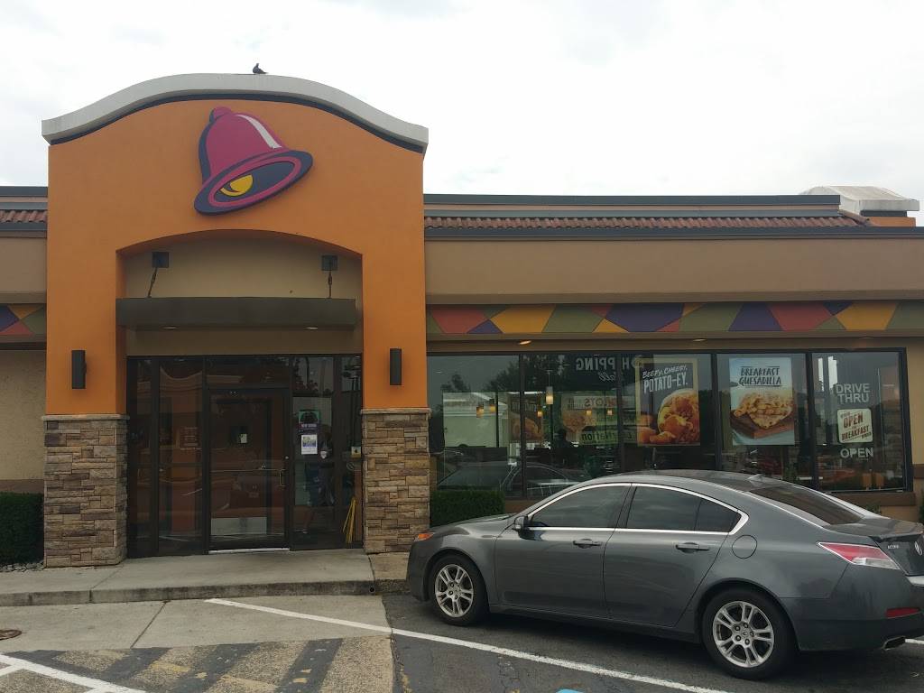 Taco Bell | meal takeaway | 22288 S Sterling Blvd, Sterling, VA 20164, USA | 7034508393 OR +1 703-450-8393