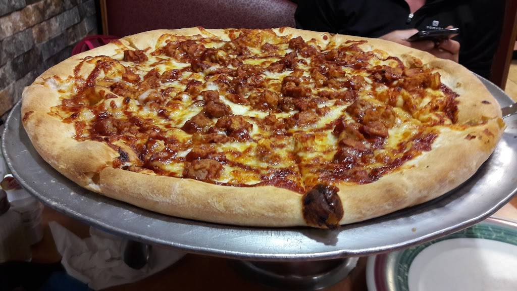 Papa Gios Pizzeria of East Orlando | meal takeaway | 16869 E Colonial Dr, Orlando, FL 32820, USA | 4075684300 OR +1 407-568-4300