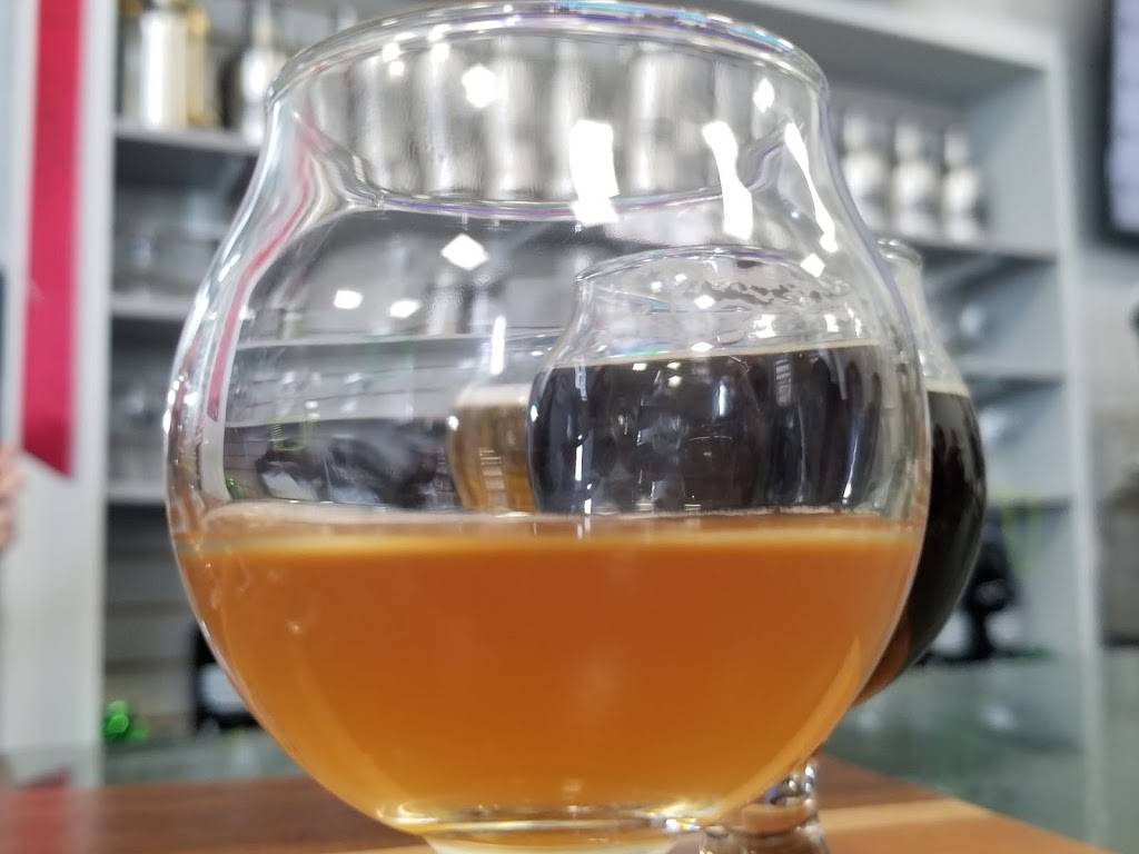 Rough Diamond Brewery | restaurant | 101 Kendalia Cir, Spring Branch, TX 78070, USA | 8308856616 OR +1 830-885-6616