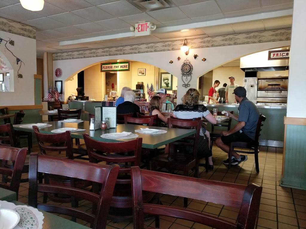 Fricanos Pizza Restaurant | restaurant | 5808 Alpine Ave NW, Comstock Park, MI 49321, USA | 6167855800 OR +1 616-785-5800