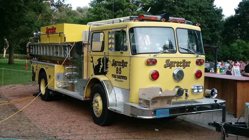 Whitnall Beer Garden | restaurant | 8831 North Root River Parkway, Franklin, WI 53132, USA | 4145149744 OR +1 414-514-9744