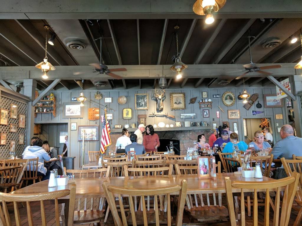 Cracker Barrel Old Country Store | restaurant | 1209 N Litchfield Rd, Goodyear, AZ 85395, USA | 6238565161 OR +1 623-856-5161