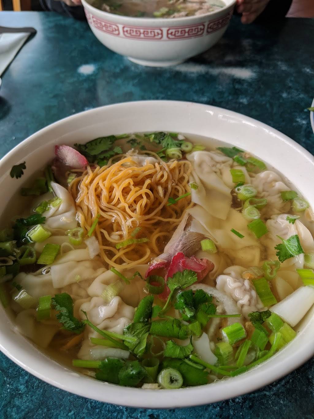 Phở Hòa Lão Vietnamese Restaurant | restaurant | 720 International Blvd, Oakland, CA 94606, USA | 5104516888 OR +1 510-451-6888