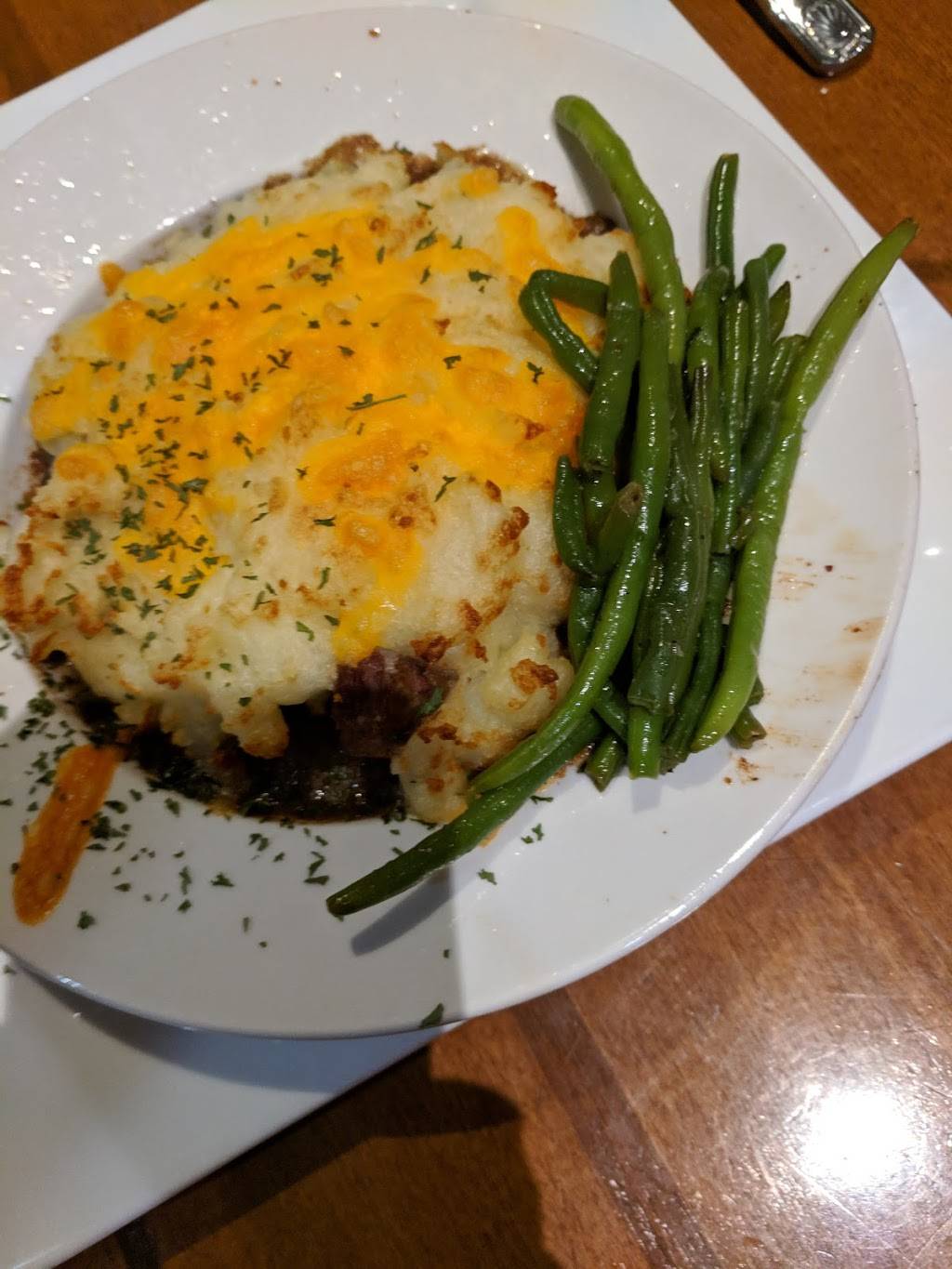 The Eagles Nest Restaurant at The Tillery Tradition Country Clu | restaurant | 214 Tradition Dr, Mt Gilead, NC 27306, USA | 9104395578 OR +1 910-439-5578