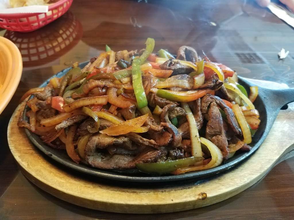 El Jalapeno | restaurant | 3800 Quakerbridge Rd # 15, Trenton, NJ 08619, USA | 6098381166 OR +1 609-838-1166