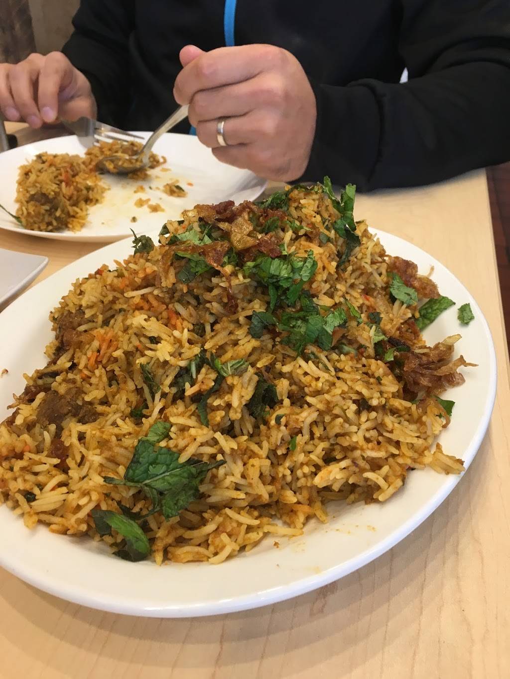 Royal Cumin Catering and events | restaurant | 650 Plains Rd E #6, Burlington, ON L7T 2E9, Canada | 9056343433 OR +1 905-634-3433