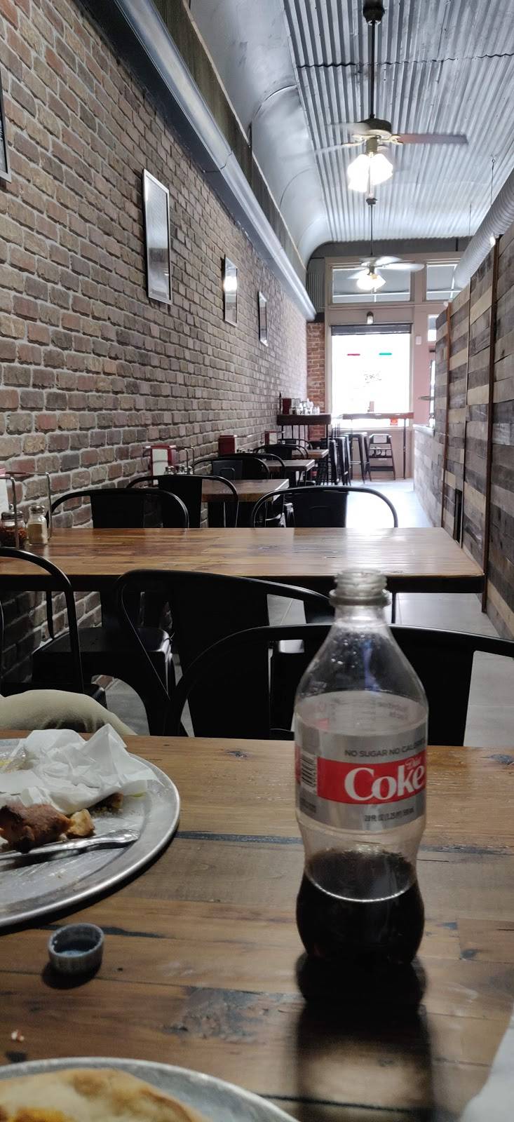 Little Italy Downtown | restaurant | 106 GE Patterson Ave, Memphis, TN 38103, USA | 9017912419 OR +1 901-791-2419