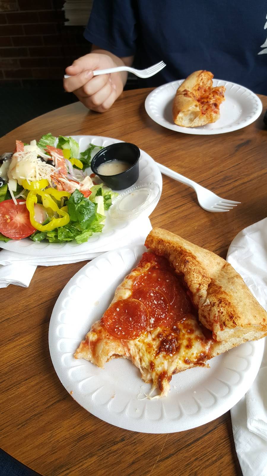 Chef Charles’ | restaurant | 147 River St, Elk Rapids, MI 49629, USA | 2312648901 OR +1 231-264-8901