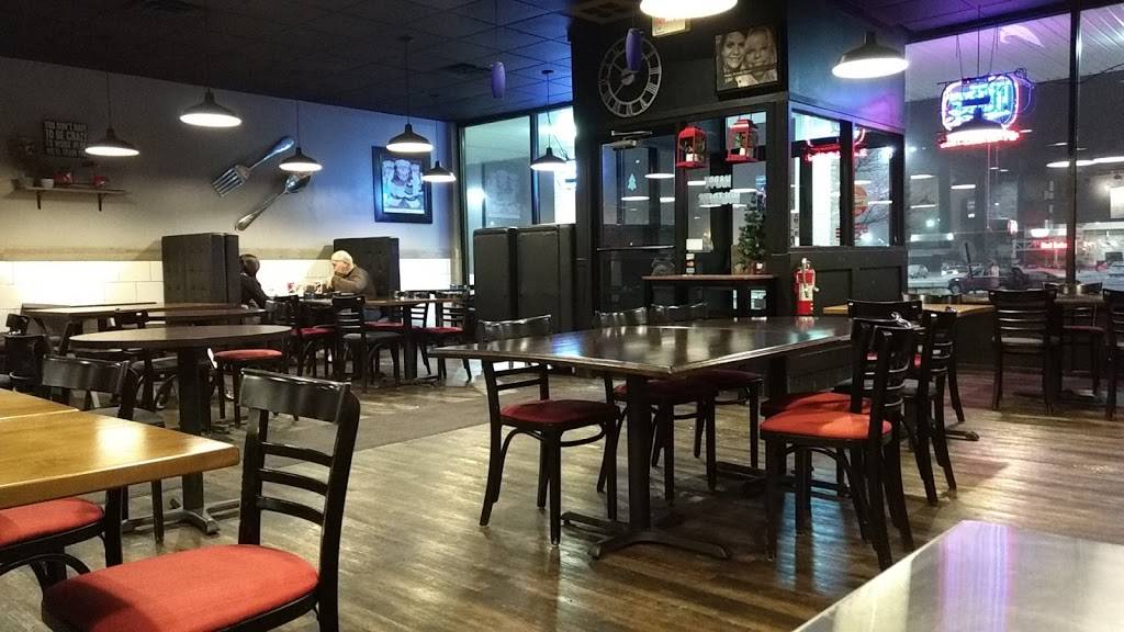 Bellacinos Pizza & Grinders | restaurant | 2320 Tiffin Ave C, Findlay, OH 45840, USA | 4194234299 OR +1 419-423-4299