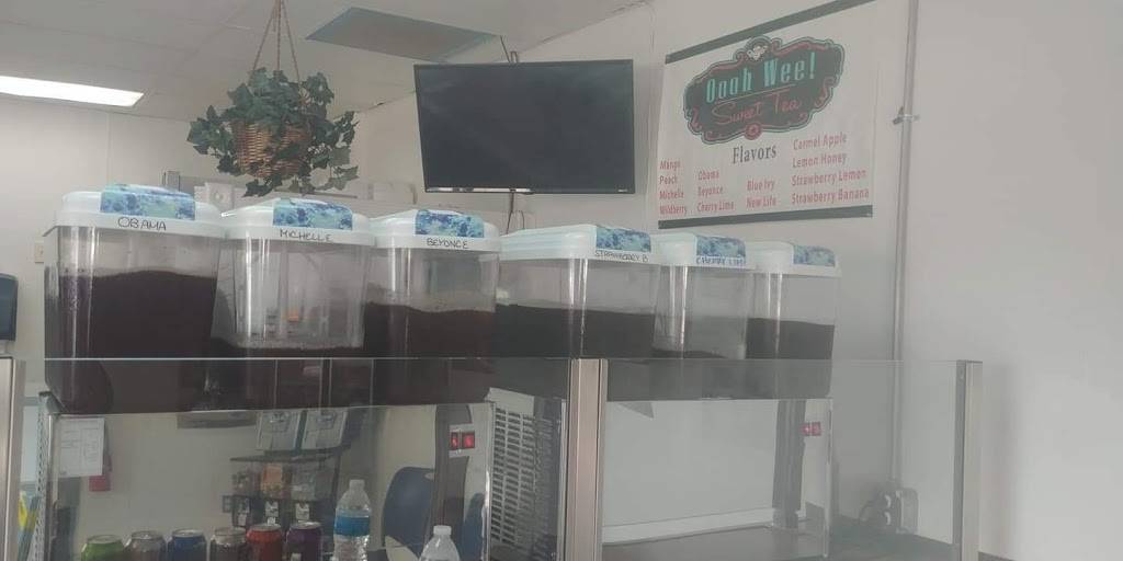 C&J Gourmet Sandwiches | restaurant | 1301 21st St, Zion, IL 60099, USA | 8472463324 OR +1 847-246-3324